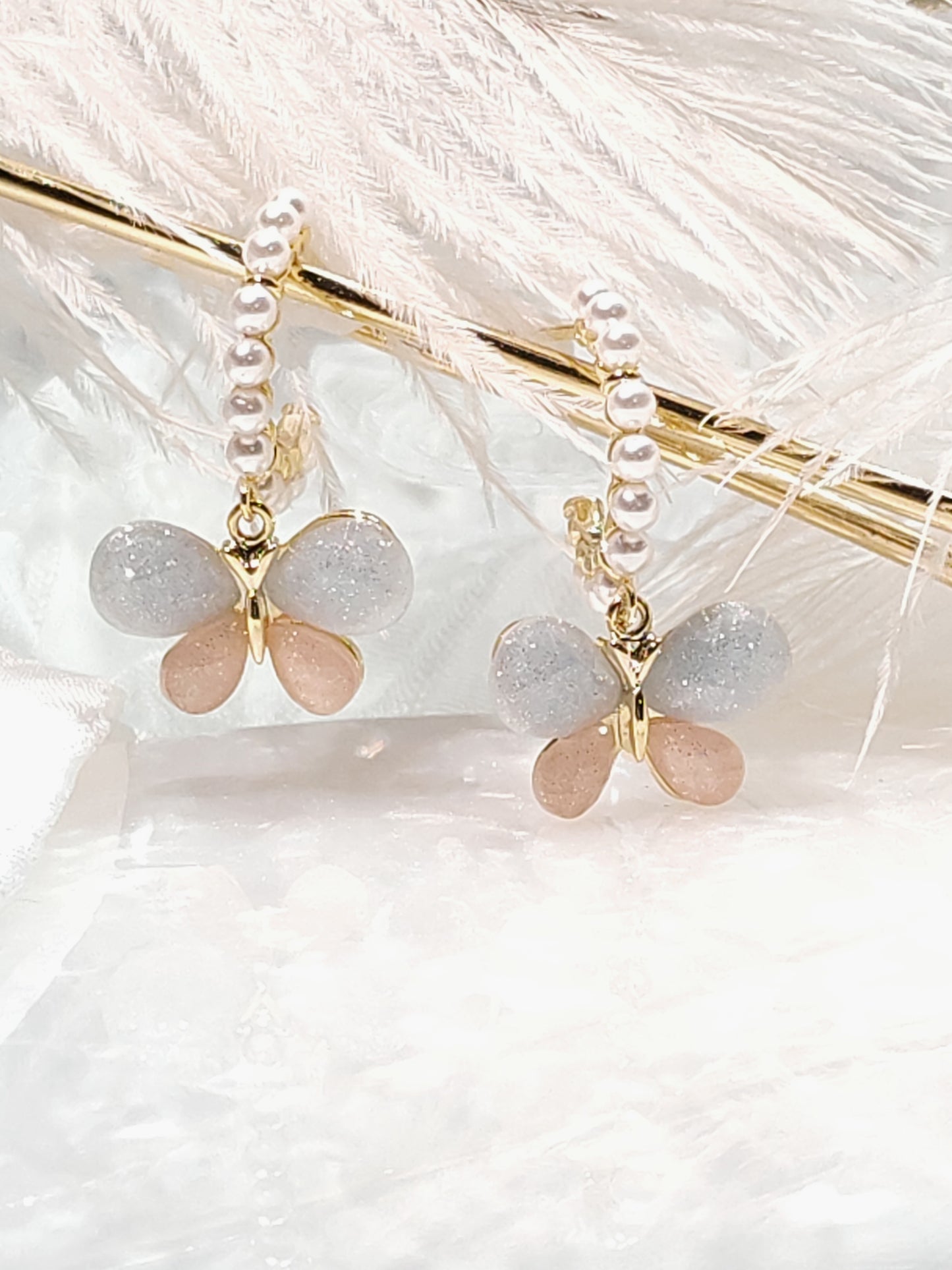 S925 - Pearly loop Butterfly